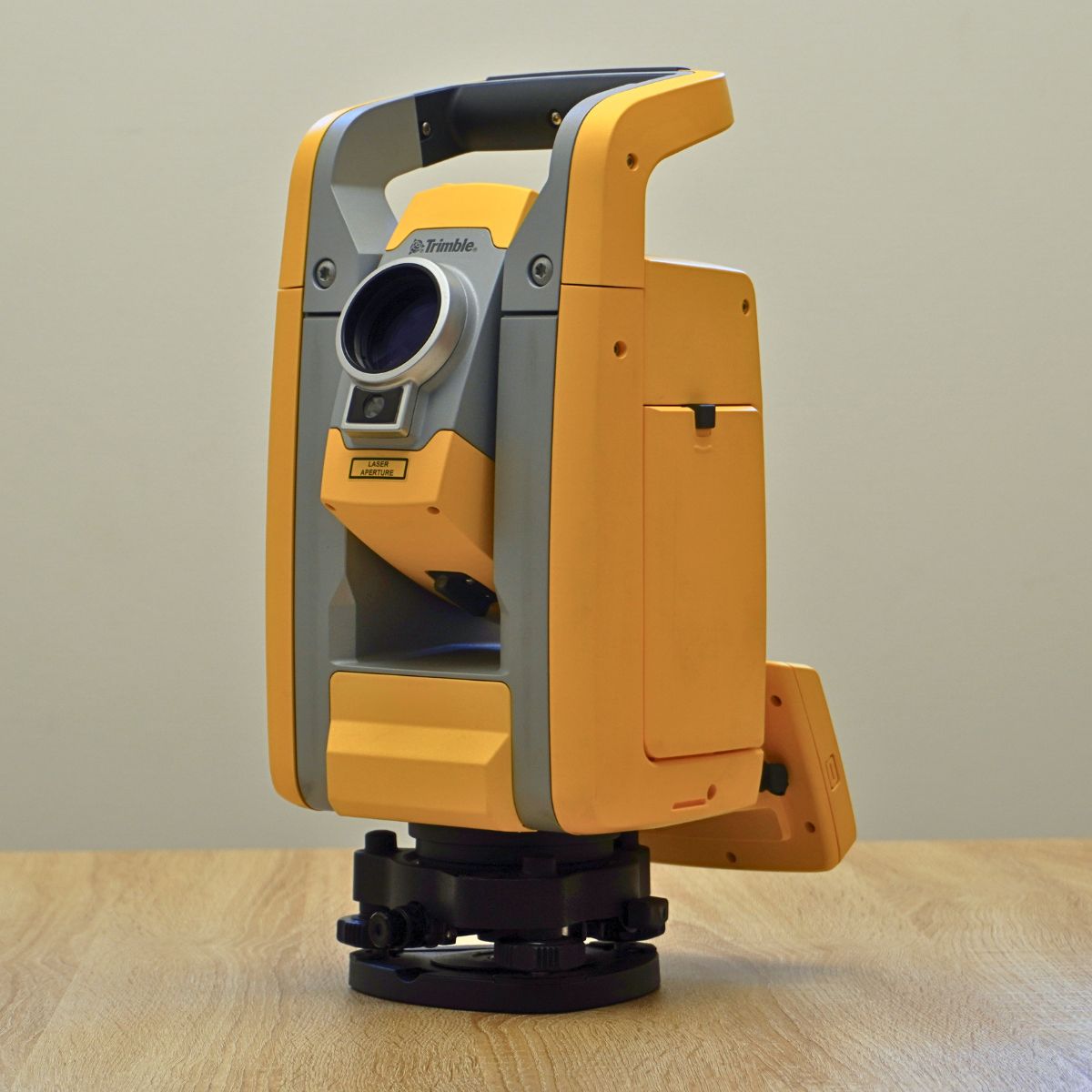 Stazione Totale Trimble S3 5" Autolock – Ricondizionata